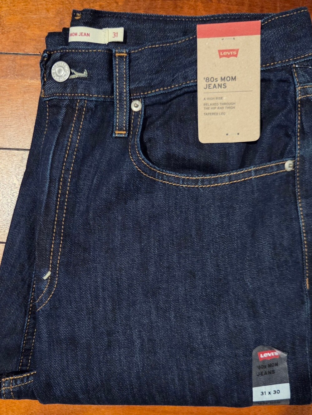 NWT Levi's 80s Mom Jeans US Size 12 31x30